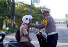 Satlantas-Polresta-Kupang-Kota-Gencarkan-Gatur-Lalin-di-Sekolah,-Jaga-Keselamatan-Pelajar.