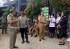 Polsek-Koja-Intensif-Pantau-Situasi-di-SMKN-5-Kota-Kupang,-Pasca-Penolakan-Terhadap-Kepala-Sekolah.