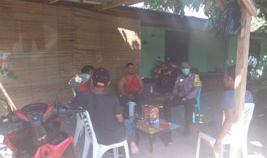 Berikan-Imbauan-Kepada-Warga,-Bhabinkamtibmas-Kelurahan-Oebufu-Ajak-Warga-Cegah-Virus-Corona