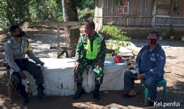 Sinergitas-Bhabinkamtibmas-Bersama-Babinsa-Kelurahan-Penfui-Berikan-Imbauan-Cegah-Virus-Corona