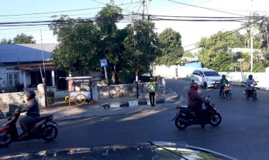 Satlantas-Polres-Kupang-Kota-Ajak-Warga-Patuhi-Penggunaan-Helm-dan-Masker-Serta-Tertib-Berlalulintas