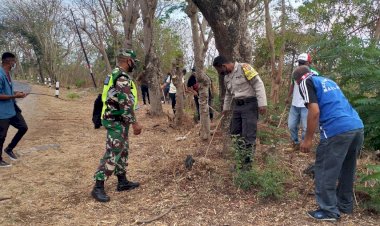 Bhabinkamtibmas-Kelurahan-Penfui-Berpartisipasi-Dalam-kegiatan-kerja-Bakti