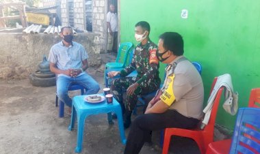 Bersama-Babinsa,-Bhabinkamtibmas-Kelurahan-Lasiana,-Sosialisasi-Adaptasi-Kebiasaan-Baru