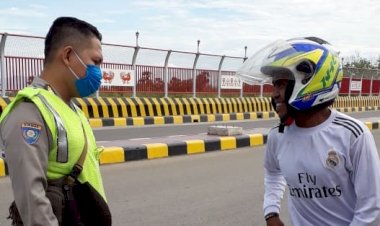 Cegah-Penyebaran-Virus-Corona-Bhabinkamtibmas-Keluruhan-Maulafa-Laksanakan-Operasi-Yustisi-Penertiban-Penggunaan-Masker