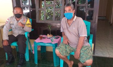 Bhabinkamtibmas-Polsek-Oebobo-Sambangi-Tokoh-Masyarakat-Imbau-Warganya-Tentang-Pencegahan-Covid-19