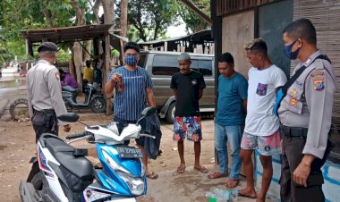 Sat-Sabhara-Polres-Kupang-Kota-Bubarkan-Pemuda-Konsumsi-Miras-Saat-Laksanakan-Patroli