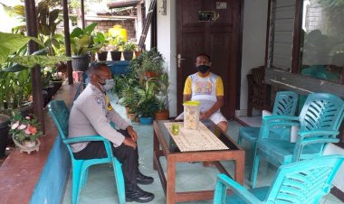 Cegah-Covid-19,-Bhabinkamtibmas-Himbau-Warga-Patuhi-Protokol-Kesehatan