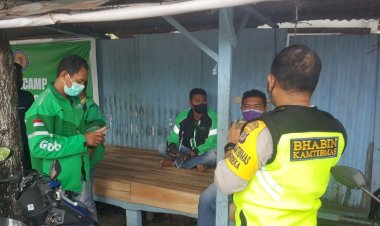 Sambang-Pangkalan-Ojek-Online,-Bhabinkamtibmas-Kelurahan-Kelapa-Lima-Himbau-Protokol-Kesehatan