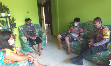 Sambang-Warga,-Bhabinkamtibmas-Bripka-Samri-Nenotek-Beri-Himbauan-Agar-Warga-Patuhi-Protokol-Kesehatan
