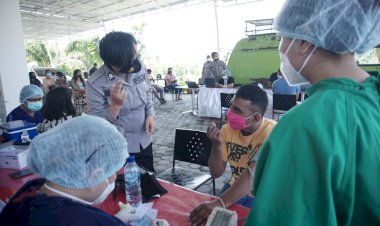 Penyandang-Disabilitas-Garamin-NTT-Ikut-Serta-Dalam-Gerai-Vaksin-Polri-Presisi-Polres-Kupang-Kota