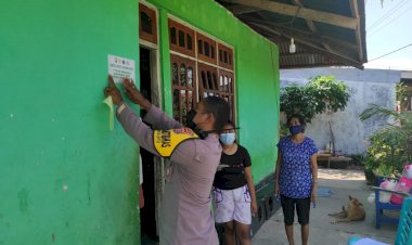Sambang-dan-Patroli-Dialogis,-Bhabinkamtibmas-Polsek-Oebobo-Tetap-Himbau-Warga-Patuhi-Protokol-Kesehatan-Cegah-Covid-19