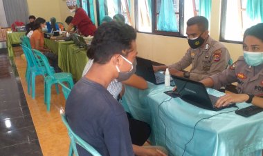 Mendukung-Program-Pemerintah-Pusat-Yakni-Percepatan-Vaksinasi-Covid-19-Bagi-Masyarakat-Kota-Kupang,Polres-Kupang-Kota-kembali-Mengelar-Vaksinasi