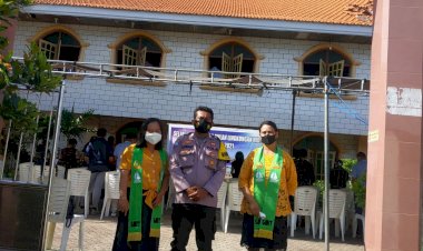Babinkamtibmas-Kelurahan-Nunbaun-Delha-Laksanakan-Pam-Dan-Ingatkan-Warga-Terapkan-Protokol-Kesehatan-di-Gereja