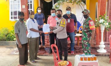 Pastikan-Protokol-Kesehatan-Diterapkan,-Bhabinkamtibmas-Kelurahan-Liliba-Pantau-Acara-Resepsi-Pernikahan