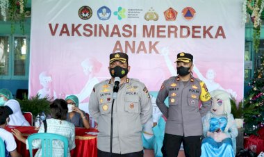 Cara-Polres-Kupang-Kota-Supaya-Anak-Mau-Di-Vaksin,-Datangkan-Badut-Hingga-Beri-Hadiah