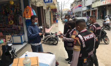 Sat-Sabhara-Laksanakan-Patroli-Penegakan-Prokes-Bubarkan-Para-Remaja-Yang-Nongkrong-diseputaran-Wilayah-Hukum-Polres-Kupang-Kota