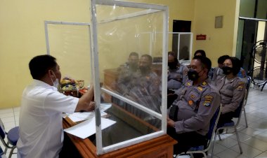 Polres-Kupang-Kota-Terima-Kunjungan-Kerja-Tim-Wasrik-Itwasda-Polda-NTT-Tahap-I-TA-2022