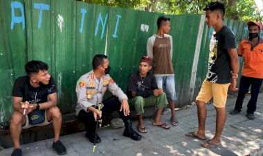 Antisipasi-Laka-Lantas,-Kapolresta-Kupang-Kota-Blusukan-Berikan-Imbauan-Untuk-Sopir-Angkot