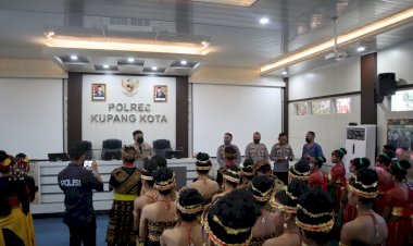 EMPAT-POLSEK-POLRESTA-KUPANG-KOTA-IKUTI-LOMBA-TARIAN-KREASI-LOKAL-SAMBUT-HARI-BHAYANGKARA-KE-76