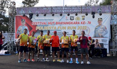 Kapolda-NTT-Melepas-Peserta-Fun-Run-polresta-Kupang-Kota.