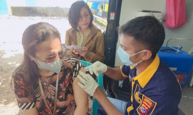 POLRESTA-KUPANG-KOTA-TERUS-GENCAR-VAKSINASI-BOOSTER.