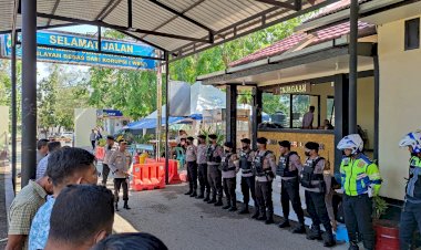 Tekankan-Pelaksanaan-Tugas-Yang-Profesional,-Kapolresta-Lakukan-Pengecekan-Serah-Terima-Piket-Jaga