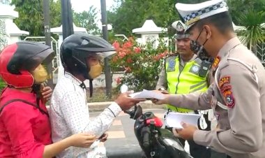 Satuan-Lantas-Polresta-Kupang-Kota-Terus-Giatkan-Operasi-Portal-Lantas-Pada-Operasi-Zebra-Turangga-2022