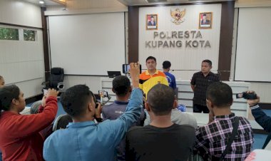 Polresta-Kupang-Kota-Lakukan-Press-Release-Kasus-Penganiayaan-di-Depan-Lapas