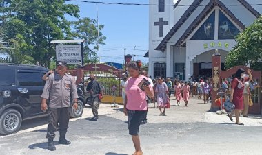Terus-Lakukan-Himbauan-Tertib-berlalulintas,-Polsek-Alak-Laksanakan-Pengamanan-Kebaktian-Minggu-di-Sejumlah-Gereja