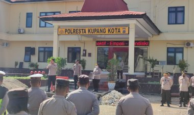 Waka-Polresta-Kupang-Kota-Pimpin-Apel-Senin-Pagi