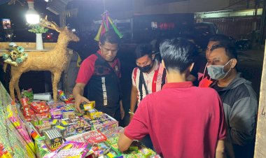 Hari-Ke-Lima-Pelaksaan-Operasi-Pekat-Turangga-2022,-Personel-UKL-Polresta-Kupang-Kota-Kembali-Amankan-Petasan-dan-Miras