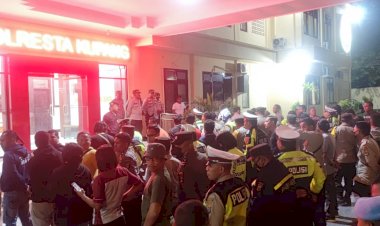 Opersai-Pekat-Turangga-2022:-Polresta-Kupang-Kota-Berhasil-Amankan-Ratusan-Petasan-dan-Pemuda-Mabuk