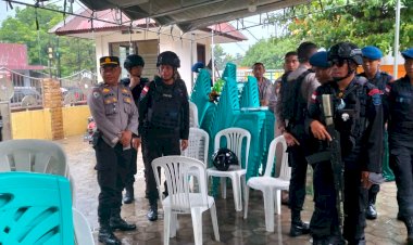 Beri-Rasa-Aman,-Polresta-Kupang-Kota-Laksanakan-Pengamanan-Ibadah-Natal-2022