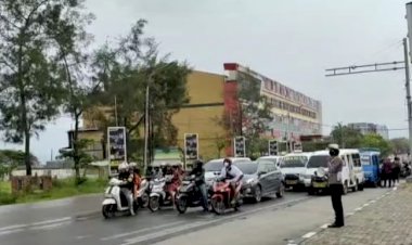 Unit-Kamsel-Sat-Lantas-Polresta-Kupang-Kota-Terus-Himbau-Tertib-Dalam-Berlalu-Lintas.