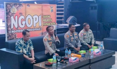 Kapolresta-Kupang-Kota-Menerima-Curhat-Warga-Kota-Kupang-Di-Flobamora-Mall-Kupang.