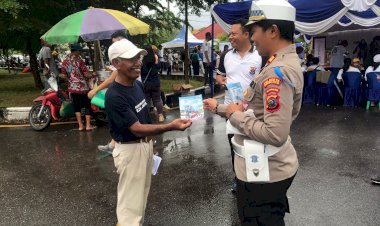 Sat-Lantas-Polresta-Kupang-Kota-Laksanakan-Sosialisasi-Keselamatan-Berlalu-lintas--di-Arena-Car-Free-Day