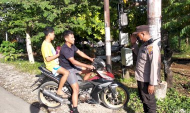 Polsek-Maulafa-Rutin-Lakukan-Pengaturan-Arus-Lalin-Pagi-dan-Berikan-Teguran-Terhadap-Pelanggaran-Kasat-Mata.