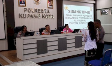 Pimpin-Sidang-BP4R,-Wakapolresta-Kupang-Kota:-Sebagai-Bhayangkari-Wajib-Dukung-Tugas-Seorang-Bhayangkara.