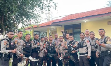 Respon-Cepat-Informasi-Masyarakat,-Anggota-Sat-Samapta-Bubarkan-Aktivitas-Judi-Sabung-Ayam-di-Pasar-Oebobo.