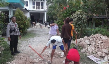 Penutupan-Akses-Jalan-Oleh-Warga,-Bhabinkamtibmas-Naikolan-Lakukan-Problem-Solving-Bantu-Selesaikan-Permasalahan.