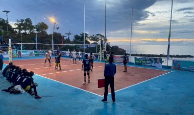 Turnamen-Bola-Voli-di-Pantai-Batu-Kepala,-Personel-Polresta-Kupang-Kota-dan-Polsek-Alak-Lakukan-Pengamanan.