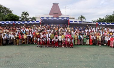 Kapolresta-Hadiri-Upacara-di-Kantor-Wali-Kota-Kupang-dan-Bersama-Forkompimda-Tinjau-Produk-UMKM.