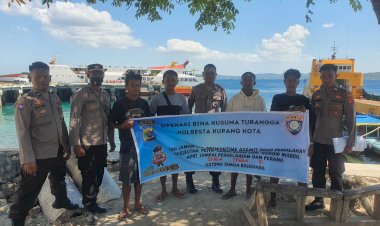 Datangi-Pelabuhan-Tenau,-Satgas-Binluh-Operasi-Bina-Kusuma-Turangga-2023-Ajak-Masyarakat-Lawan-Premanisme.