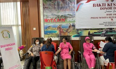 Sambut-Hari-Jadi-Polwan-ke-75,-Personel-Polwan-Polresta-Kupang-Kota-Ikut-Kegiatan-Donor-Darah
