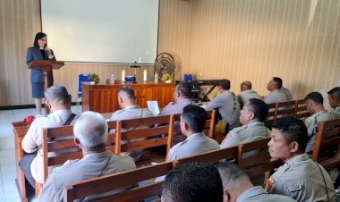 Tingkatkan-Iman-Dan-Taqwa-,-Personel-Polresta-Kupang-Kota-Rutin-Gelar-Bimbingan-Rohani-Dan-Mental-(Binrohtal-)