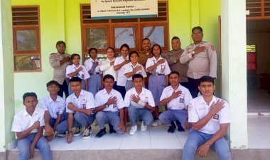 Mendapat-Laporan-Dari-Sekolah,-Kapospol-Bimoku-Datangi-SMA/SMK-El-Tari-Kupang