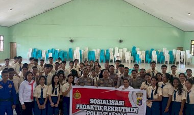 Sosialisasi-Penerimaan-Terpadu-Polri-Jalur-Rekrutmen-Proaktif-(REKPRO)-di-SMAK-Giovani-Kupang.