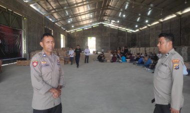 Polresta-Kupang-Kota-Berikan-Pengamanan-di-Gudang-Logistik-Pemilu-KPU