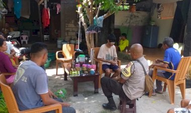 Bhabinkamtibmas-Batuplat-Lakukan-Problem-Solving-Selesaikan-Permasalahan-Warga.