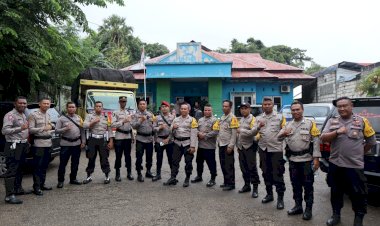 Pastikan-Logistik-Pemilu-Aman,-Polresta-Kupang-Kota-Kawal-Ketat-Distribusi-Sampai-ke-TPS